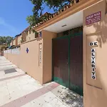 WintowinRentals Marbella Beach, Pool&Free Parking