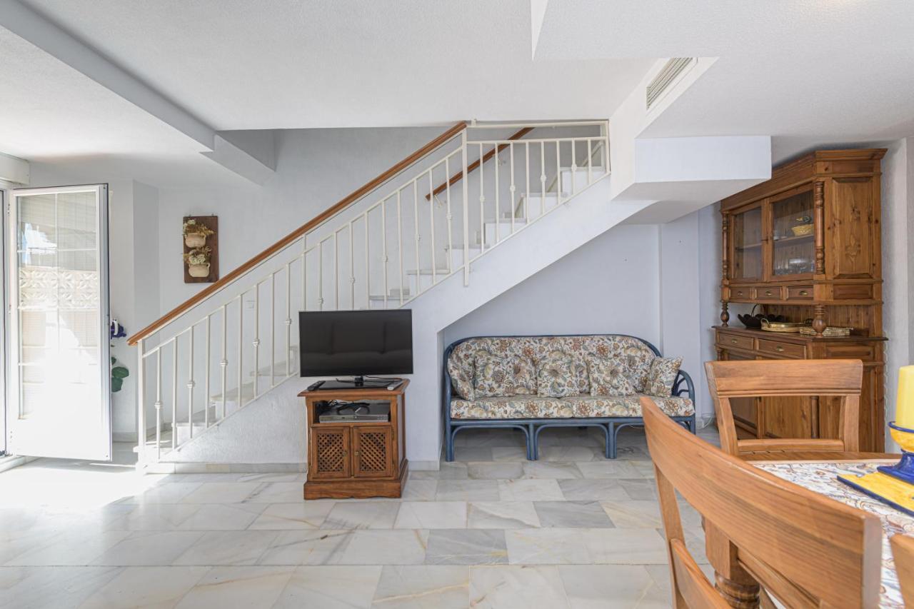 Vakantiehuis Wintowinrentals Very Close To The Beach, Pool & Free Parking