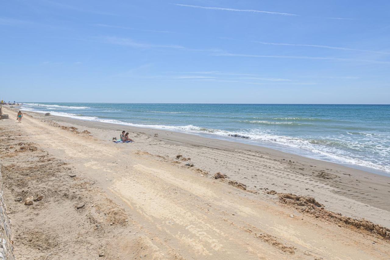 Wintowinrentals Very Close To The Beach, Pool & Free Parking Vakantiehuis